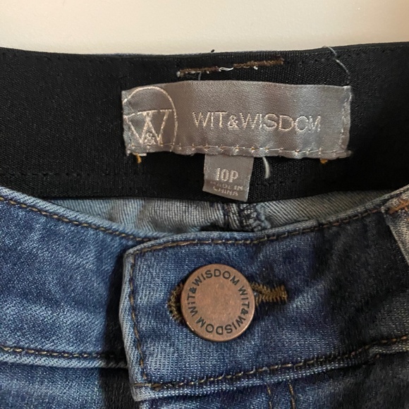 Wit & Wisdom Ab-Solution
Ankle Skinny Jeans - Picture 4 of 5